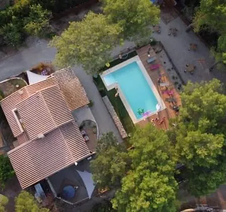 L'entre Nous, Jacuzzi Prive Et Piscine A