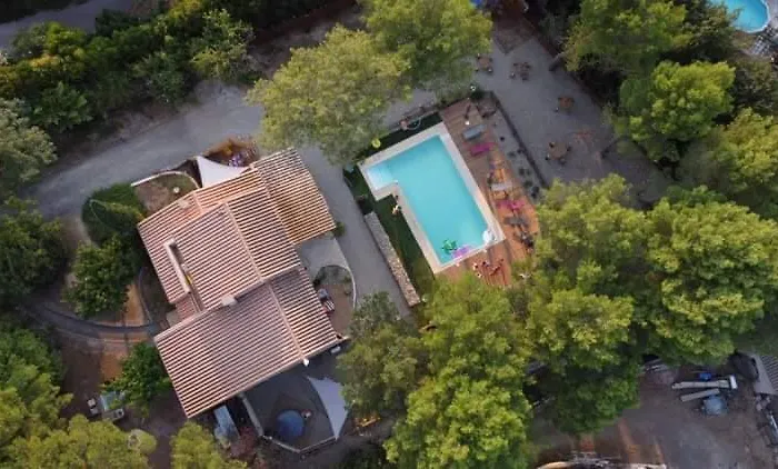 L'entre Nous, Jacuzzi Prive Et Piscine A